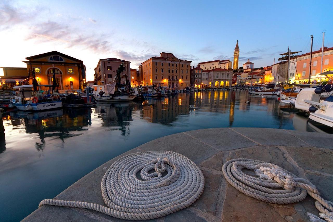 Traditional Piran Studio Luaran gambar