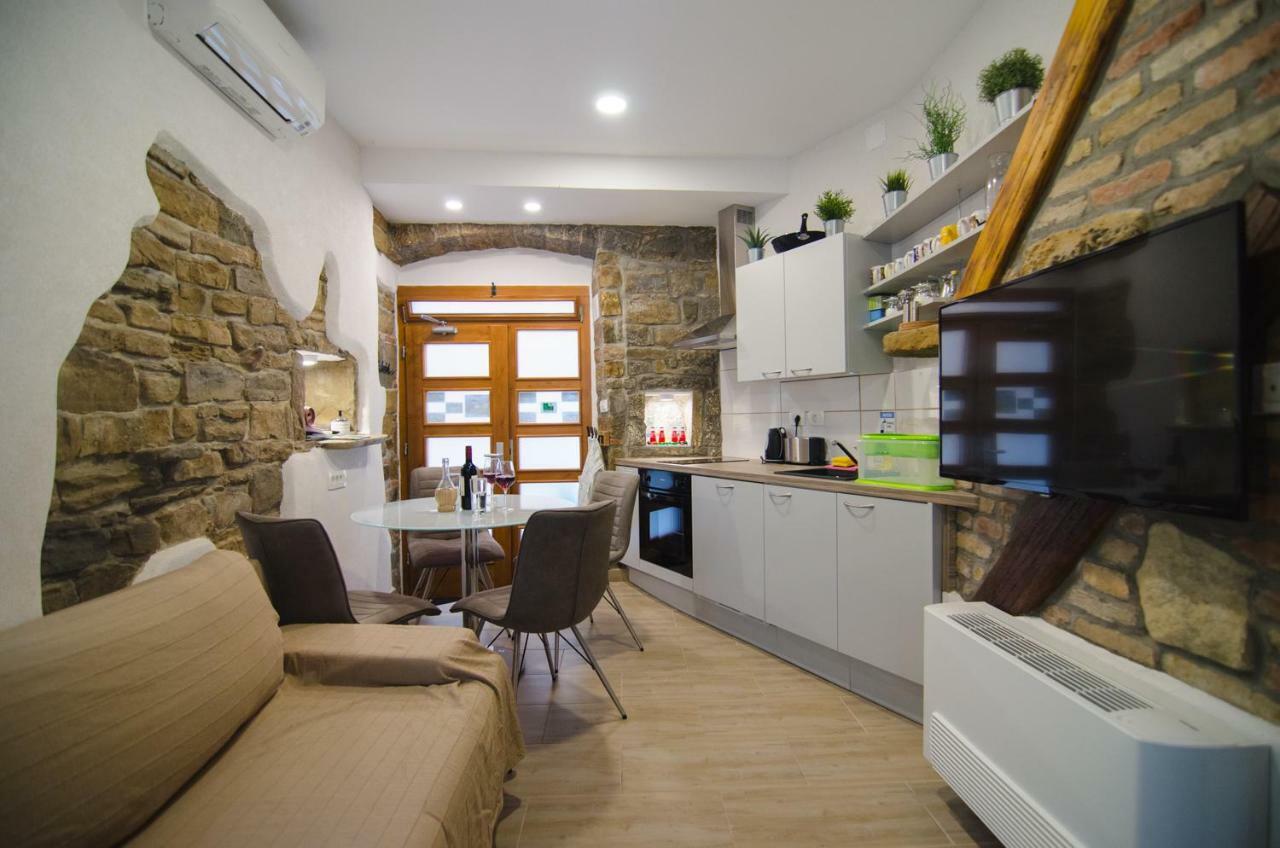 Traditional Piran Studio Luaran gambar